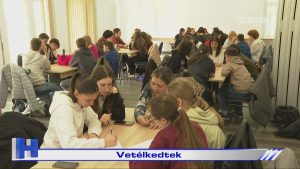 Híradó: Vetélkedtek