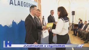 Híradó: Jutalmazták a végzősöket